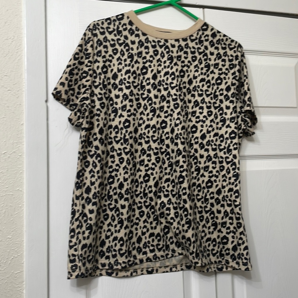Leopard Print Crew Neck Top